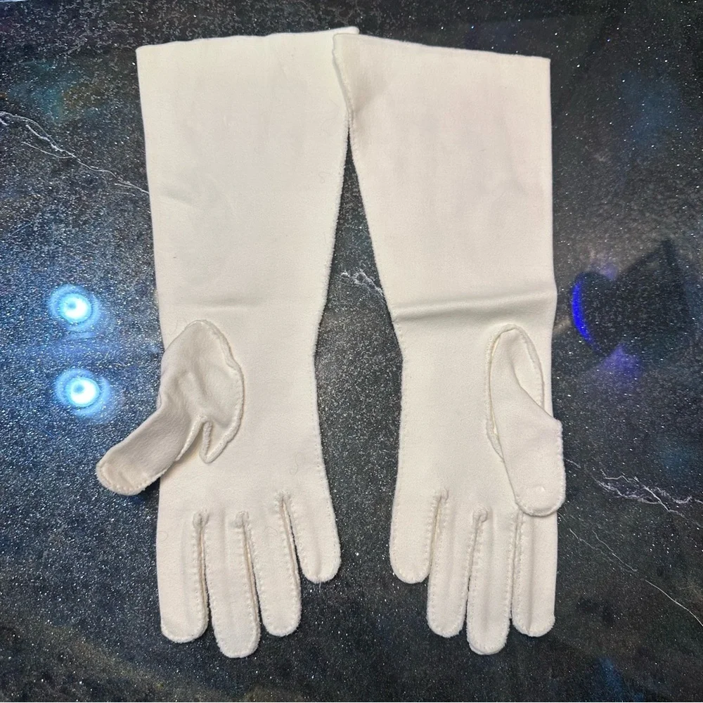 Vanity Vintage Elegant White Pre Shrunk Cotten Long Gloves 7